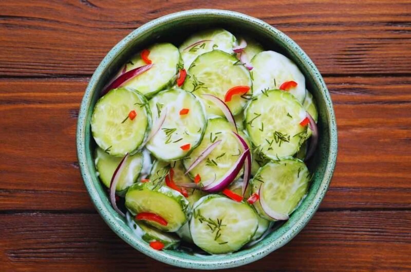 Creamy Cucumber Salad: A Refreshing and Creamy Delight