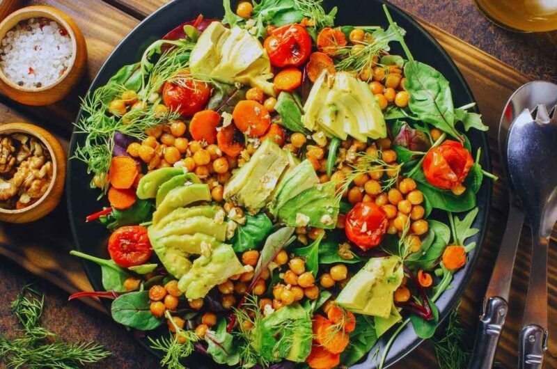 Pasta Avocado Chickpea Salad: A Creamy and Satisfying Meal for Any Occasion