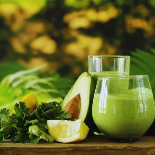 kale and avocado smoothie for inflammation recipe