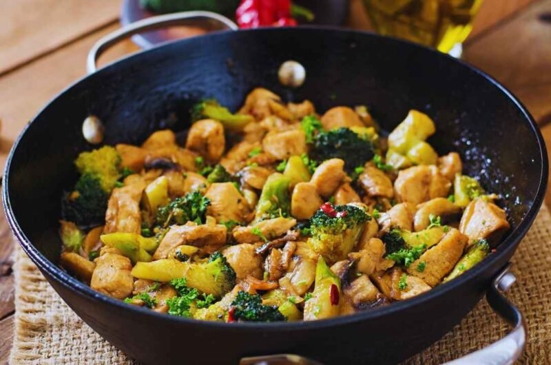 How to Make Chinese Chicken and Broccoli: Better Than Takeout (20-Minute Recipe)